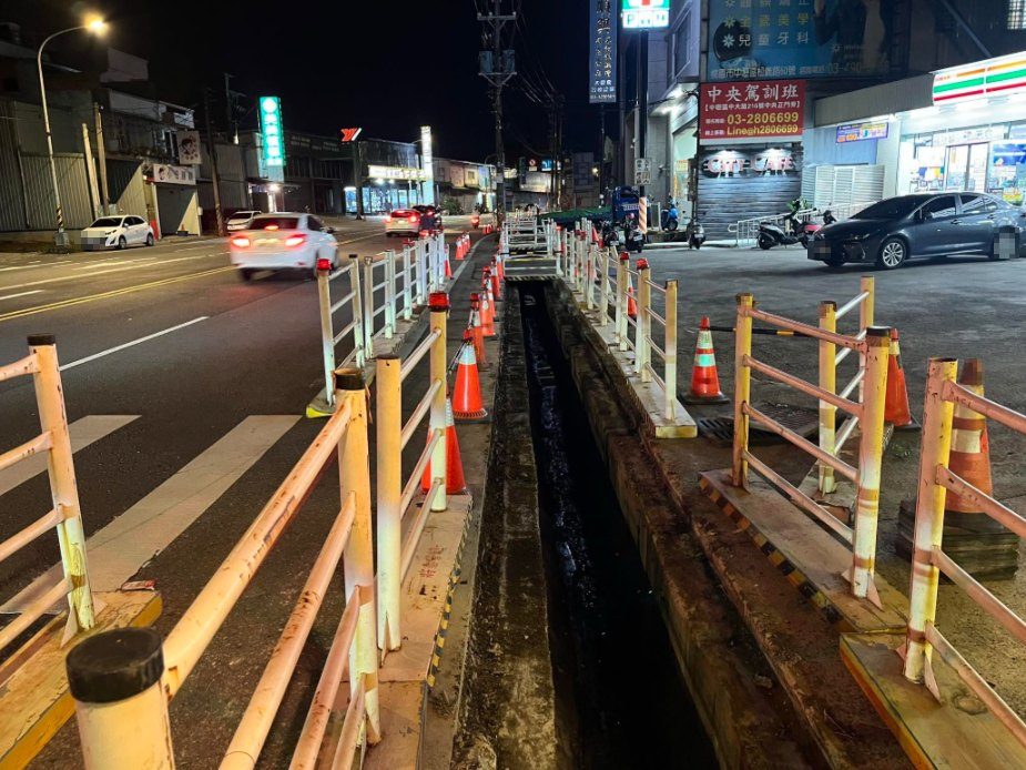 雙連三段6巷到中平國小水溝施工