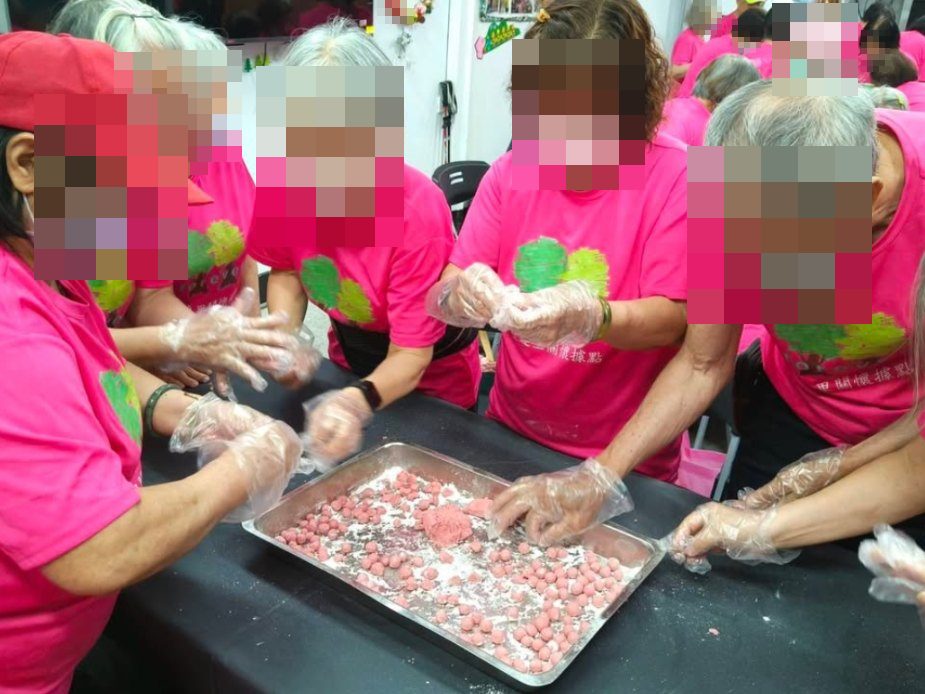 關懷據點：高蛋白豆腐湯圓